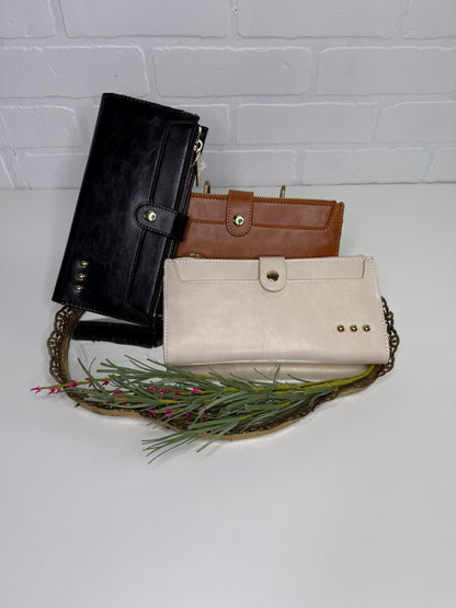 Essentials Carryall Wallet