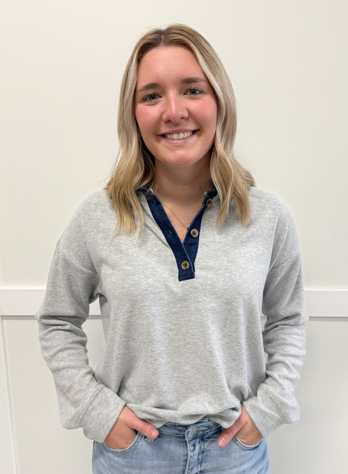 Courtney Pullover