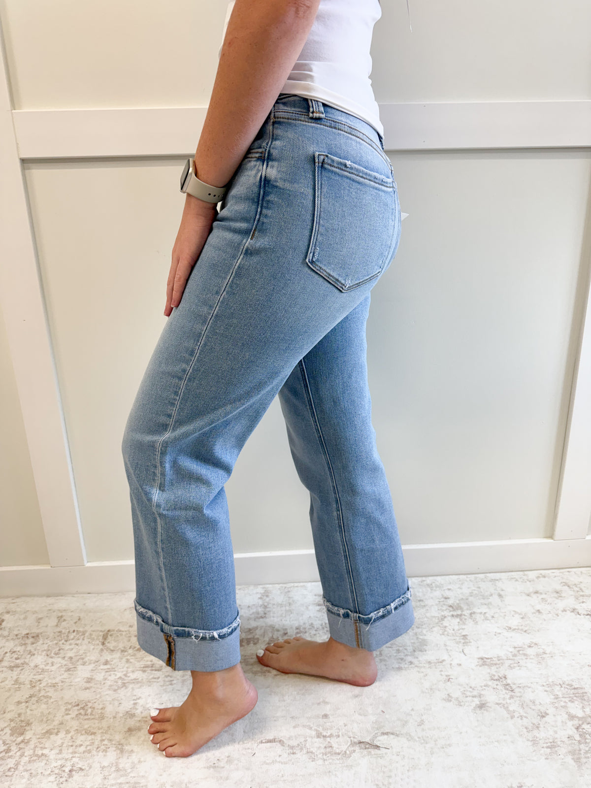 Becca Mid Rise Cuffed Slim Wide-28" Inseam
